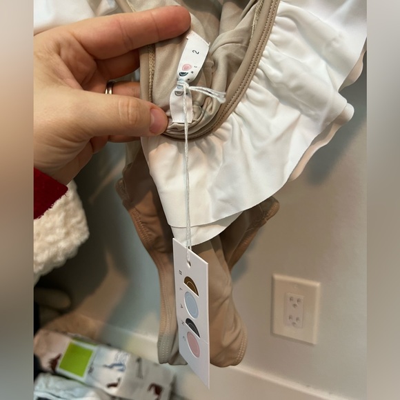 NWT Coco Blanc Taupe / Cream Girls Swim Suit 2T - Picture 4 of 6